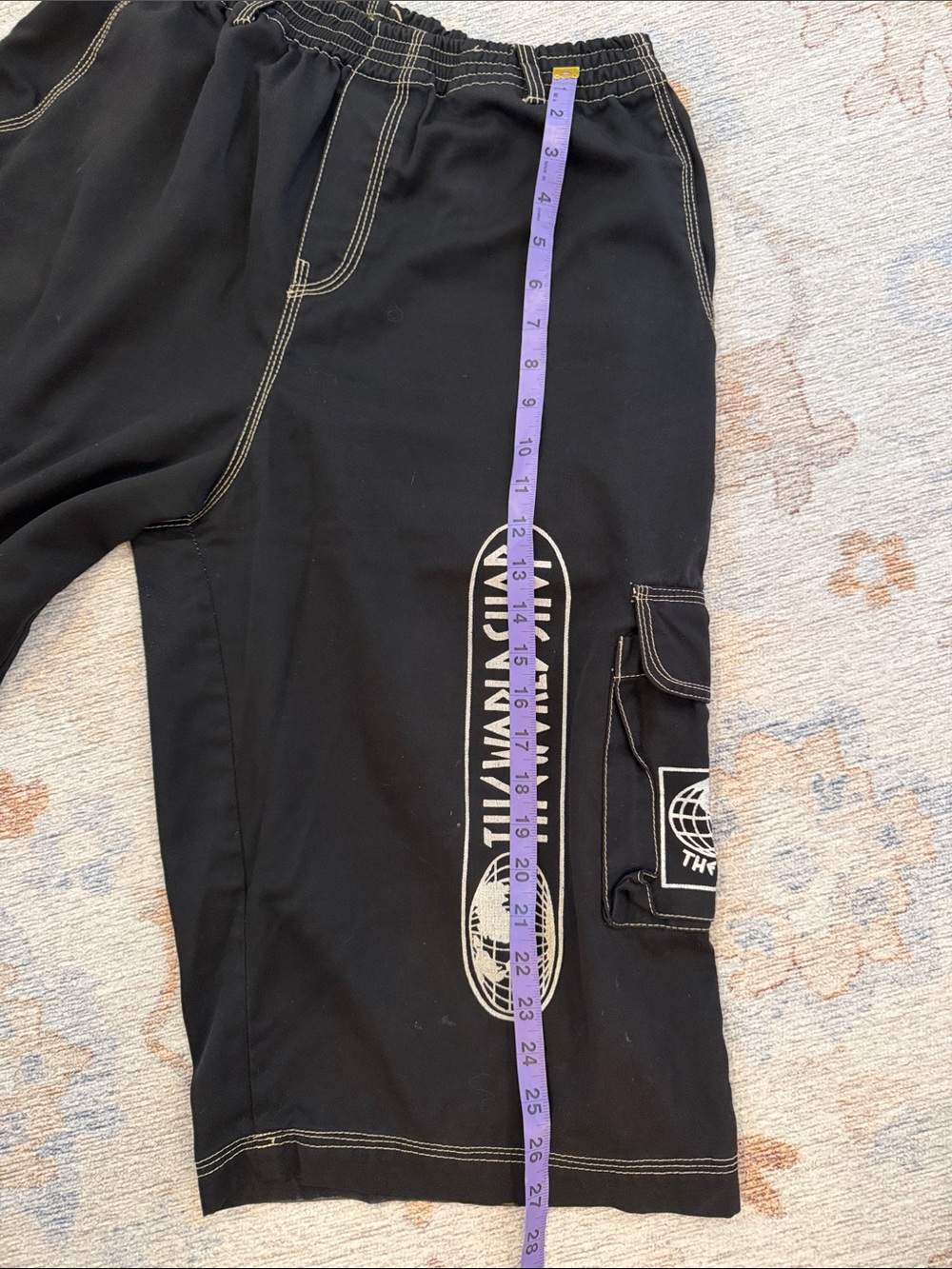 Harmonie Black Y2K Cargo Bermuda Shorts World Graphic L - Picture 5 of 7
